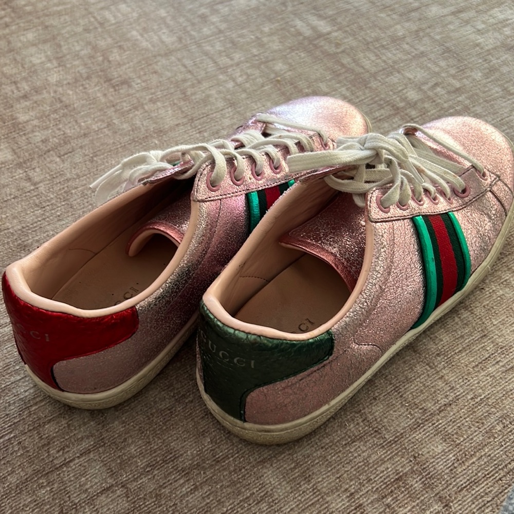 Pink vintage Gucci sneakers! Size 38!